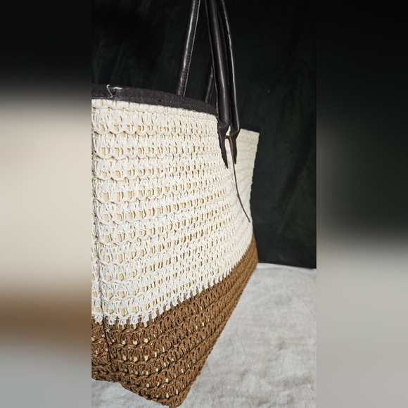 Boutique Tote - Picture 3 of 4